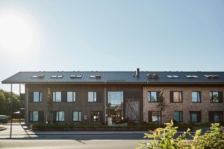 A fresh combination of rural idyll and timeless design, Deezbüller Straße 70, 25899 Niebull